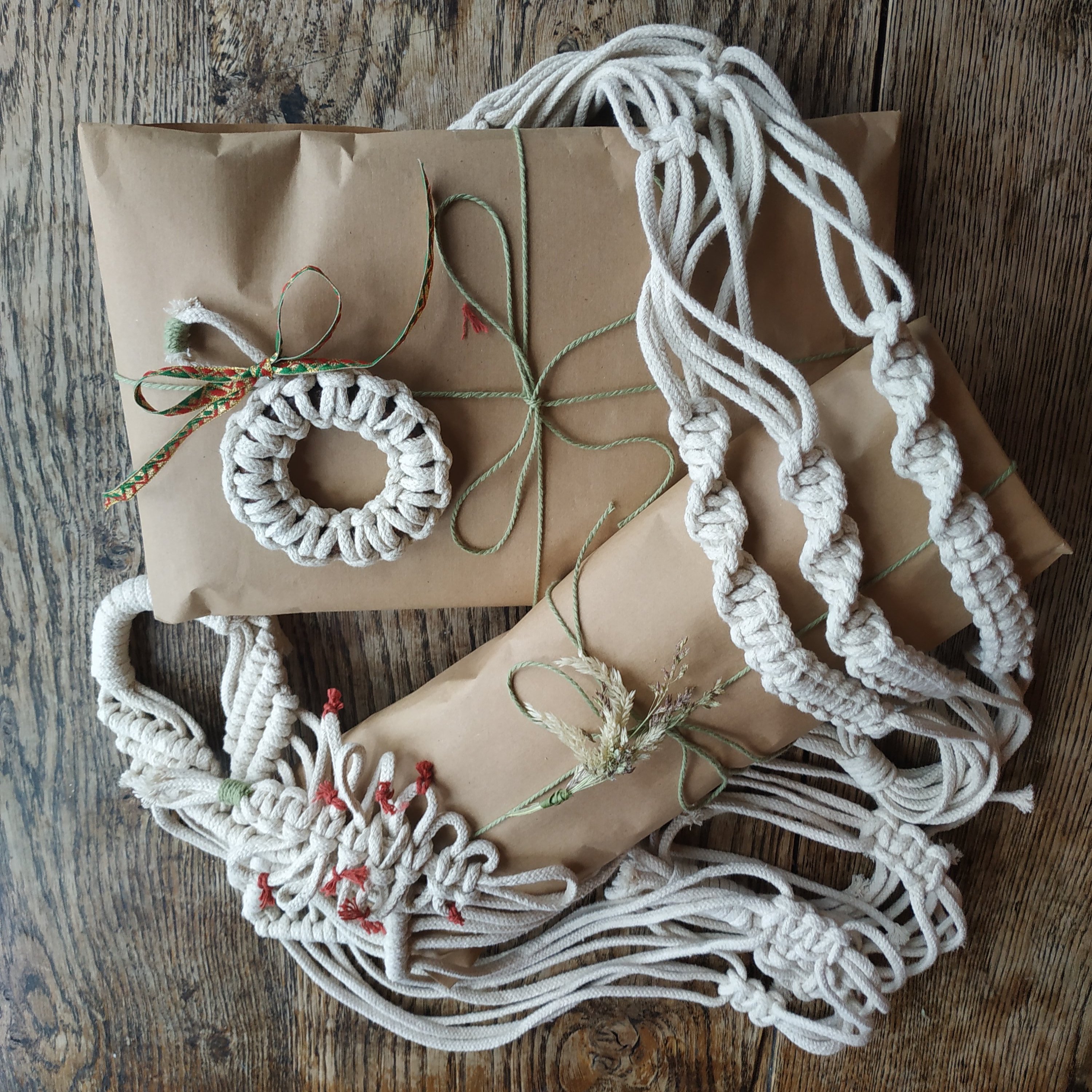 Macrame festive wreath and decoration workshop 