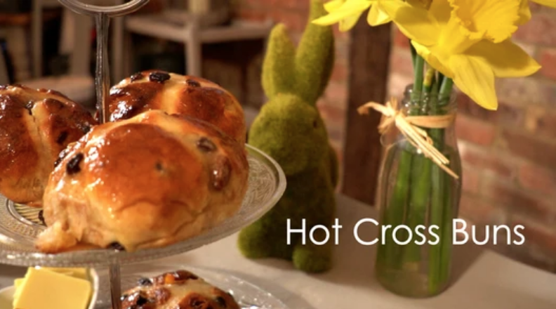 ONLINE Masterclass - Hot Cross Buns