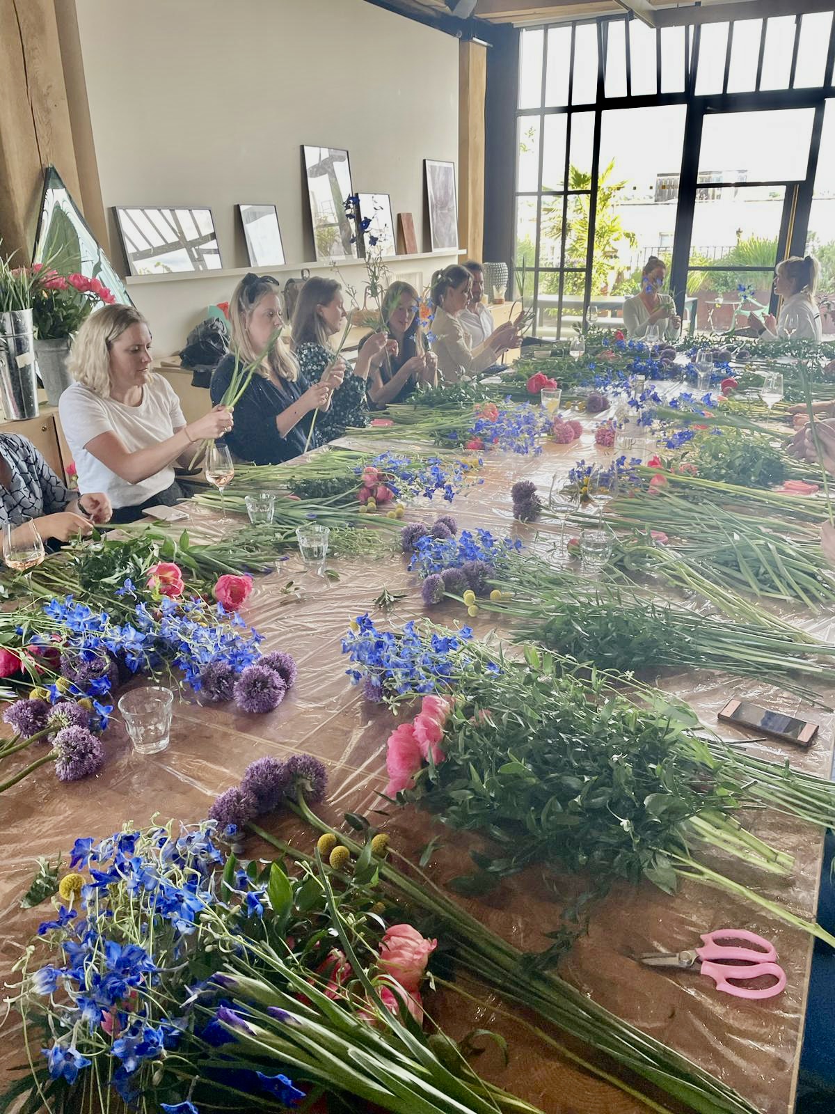 Peony hand-tied bouquet workshop @West 16th 22.5.24